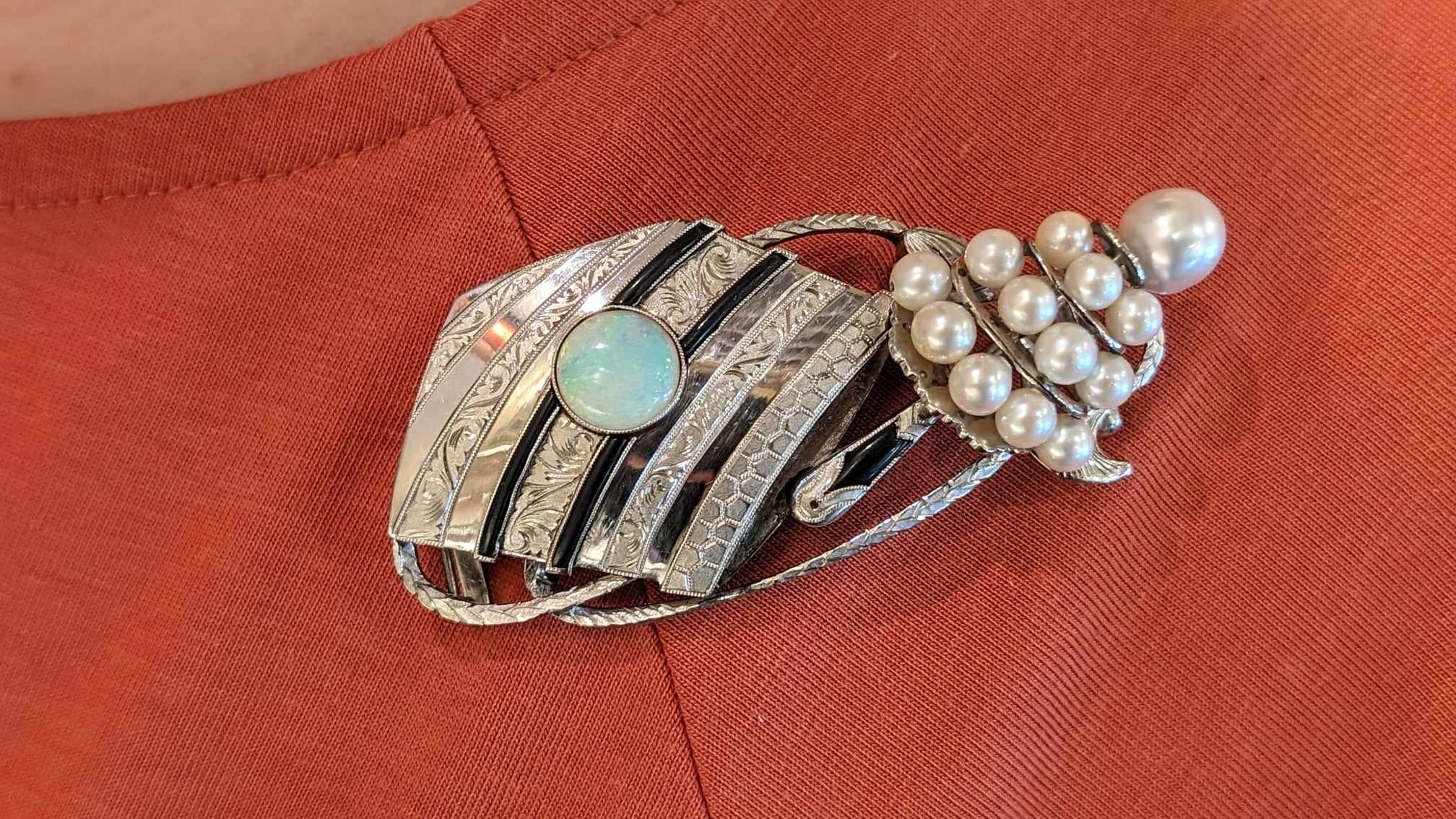 帯留めをブローチに - 日本堂の日常