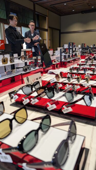メガネの展示会